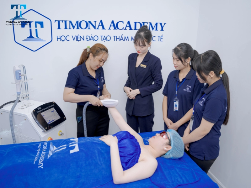Triệt lông công nghệ cao có thời gian đào tạo ngắn từ 3-6 tháng