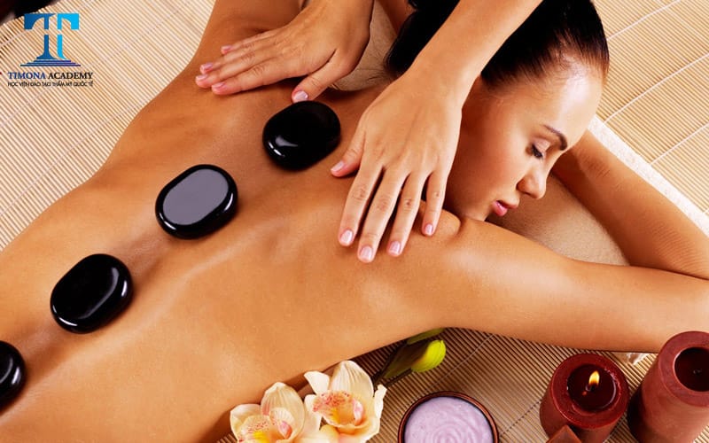 Massage đá là phương pháp massage siêu HOT hiện nay