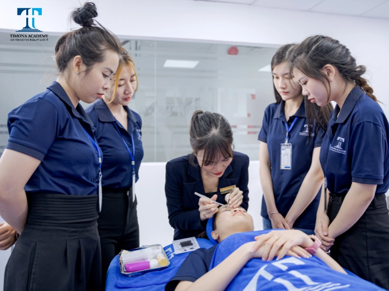 Timona Academy là địa chỉ học nối my có đội ngũ giảng viên chất lượng