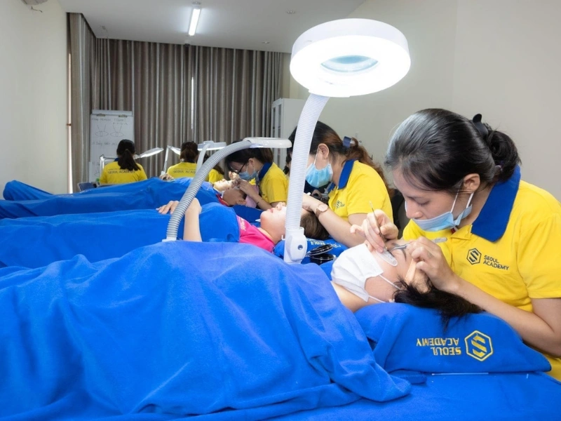 Học nối mi tại Seoul Academy TPHCM