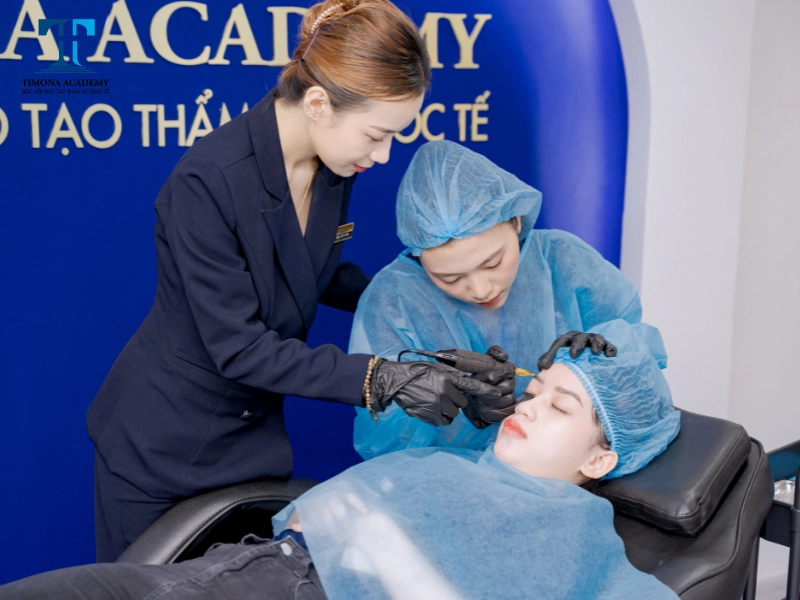 Học phun xăm tại Timona được gặp trực tiếp những giảng viên giỏi