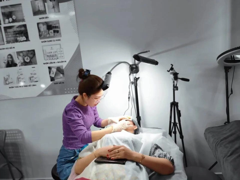 Học viện thẩm mỹ Hani với đội ngũ giảng viên giàu kinh nghiệm