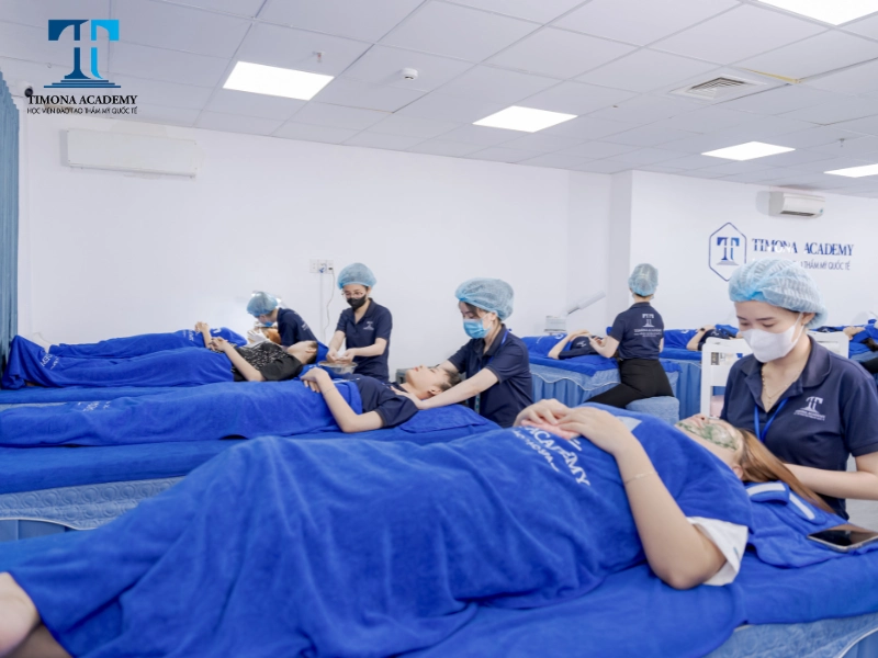 Thần số học số 3 phù hợp với nghề spa
