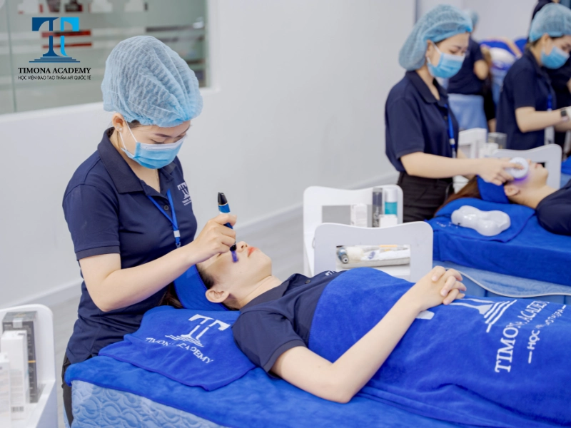 Spa là một trong các ngành nghề hot cho nữ có thu nhập hấp dẫn