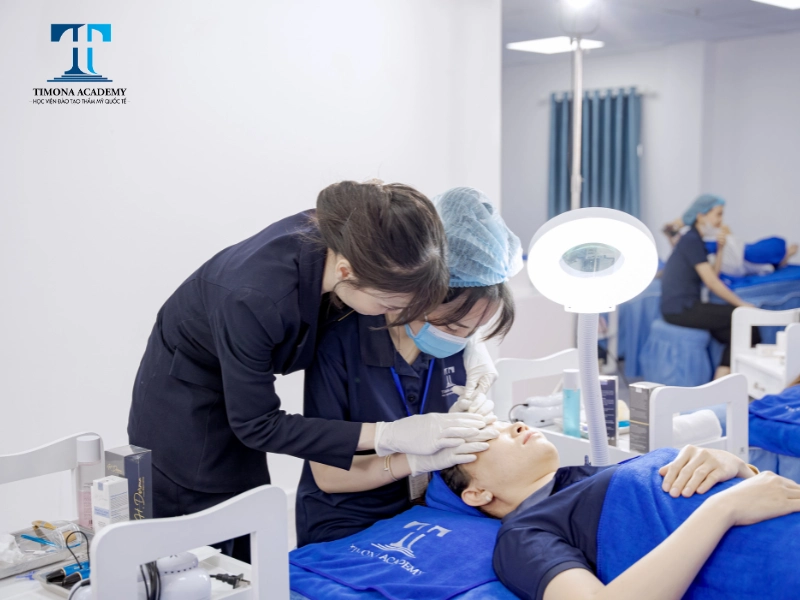 Trở thành nhân viên spa chăm sóc da là nghề triển vọng