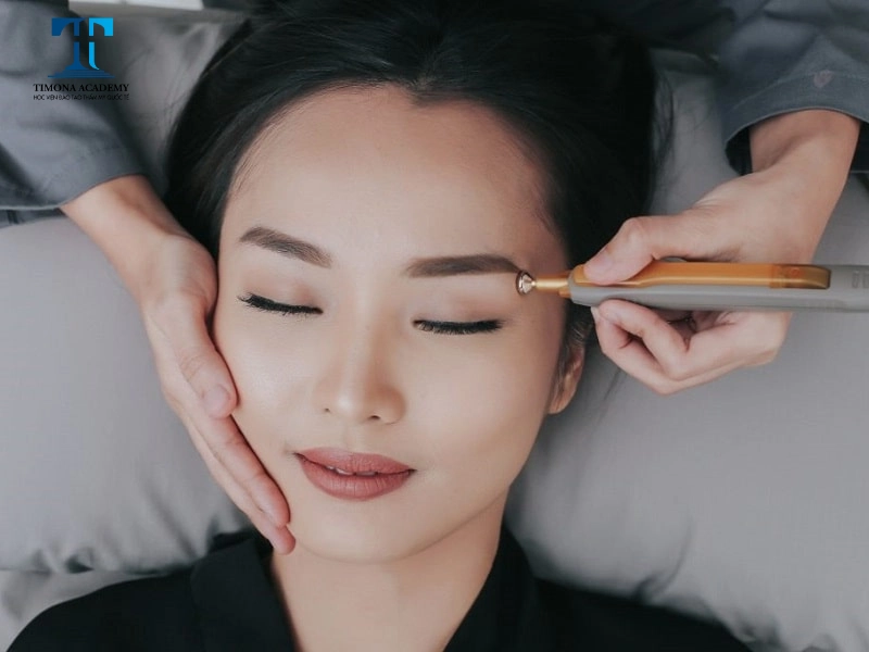 đặt tên tiệm phun xăm giữ vai trò quan trọng