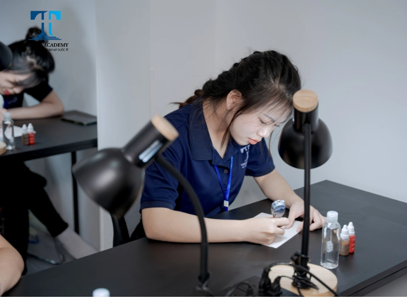 Ưu điểm nổi bật của nghề phun xăm