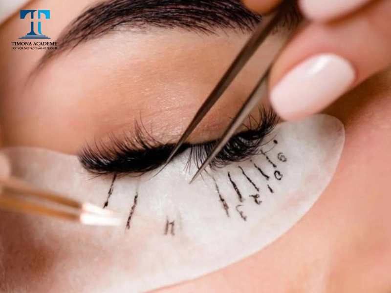 Mi giả có tuổi thọ không lâu là nhược điểm của kiểu nối mi số