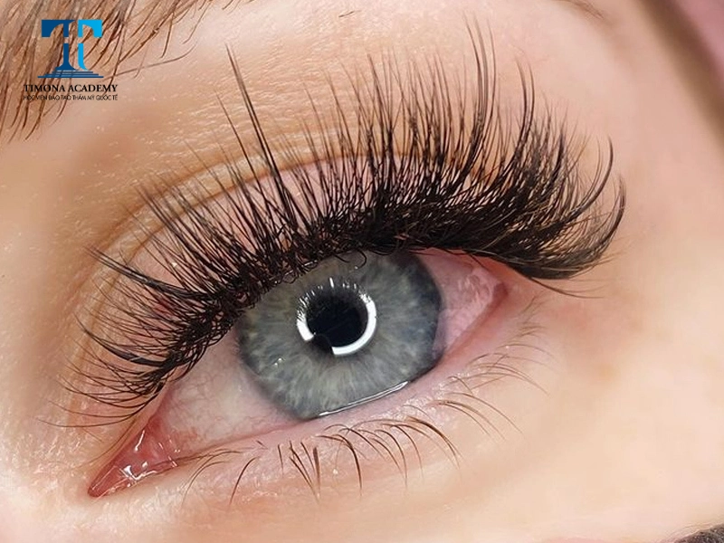 Nối mi Volume khá tốn thời gian