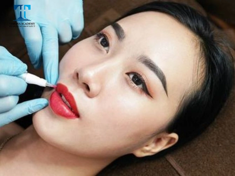 Tiến hành phun môi sau ủ