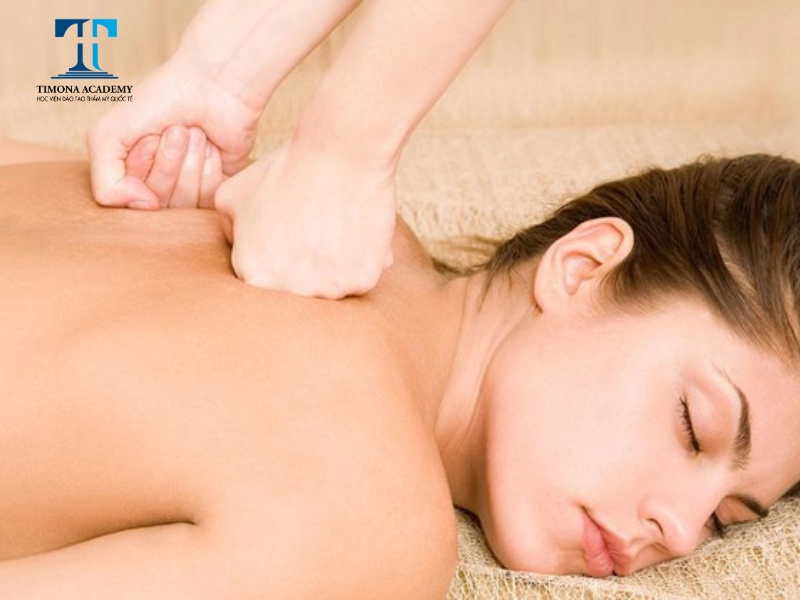 Phương pháp massage đả thông kinh lạc giúp cơ thể thư giãn