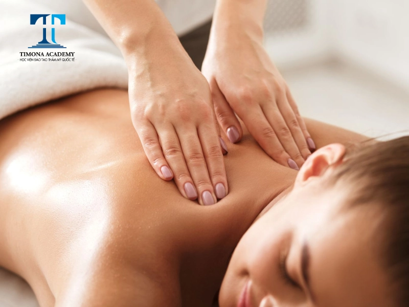 Kỹ thuật massage cổ vai gáy giúp giảm bớt đau mỏi hiệu quả