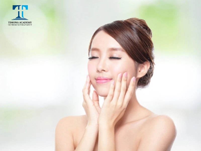 Thư giãn sau khi thực hiện kỹ thuật massage mặt