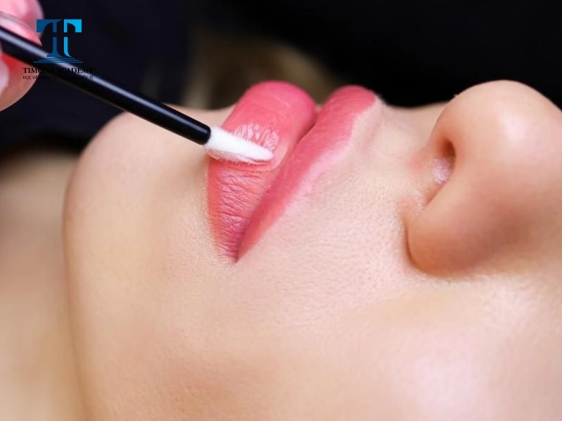 Phương pháp Ombre mang lại đôi môi đẹp tự nhiên