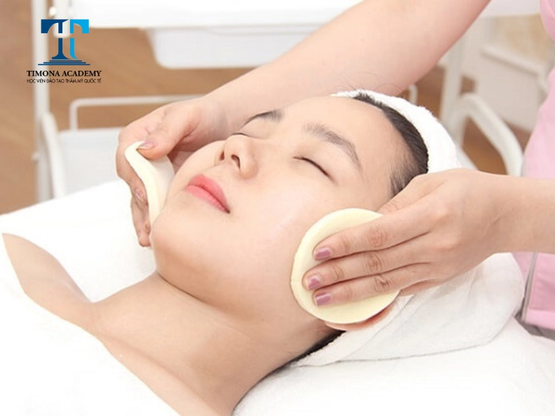 Nghề chăm sóc da chuyên nghiệp có triển vọng
