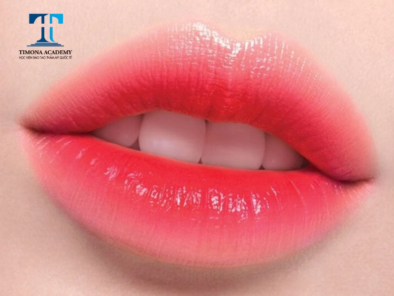Kỹ thuật phun môi hiệu ứng lan tỏa đậm ở lòng mô