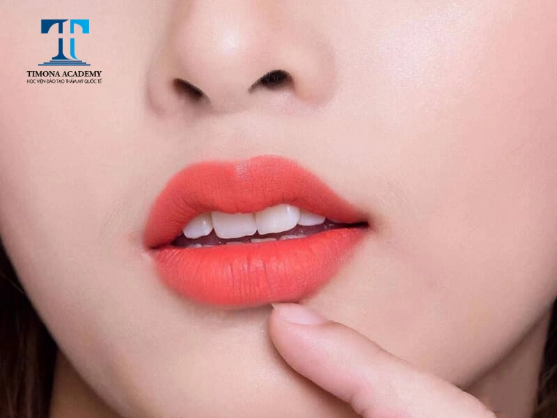 lựa chọn màu môi theo độ tuổi 