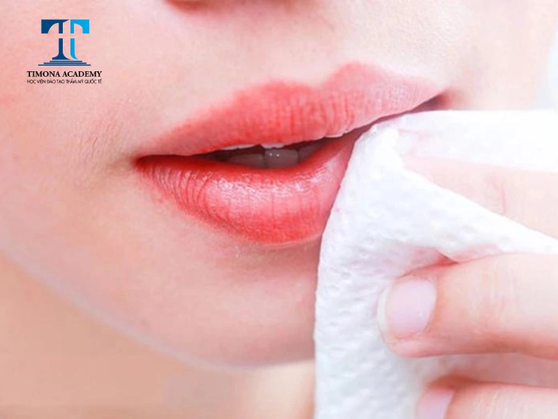 Cần kiêng nước tối thiểu 7 - 10 ngày