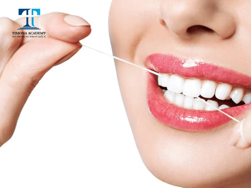 Sử dụng chỉ nha khoa để làm sạch răng