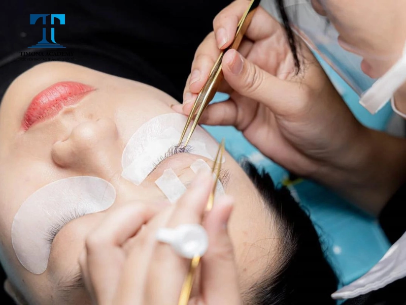Học nghề nối mi không cần bằng cấp