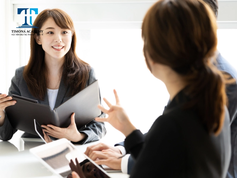 quý cô tuổi Tuất trở thành luật sư giỏi vì sự thông minh của mình