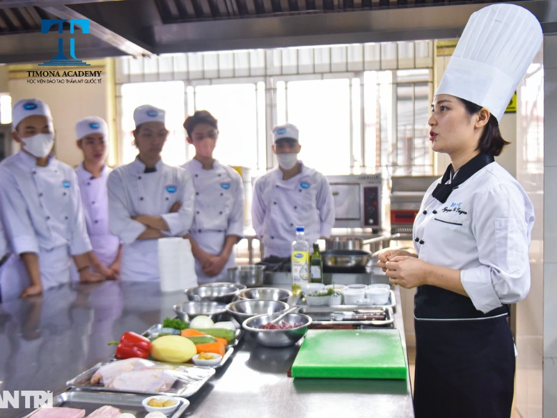 Một đầu bếp giỏi không yêu cầu sử dụng tiếng Anh quá nhiều