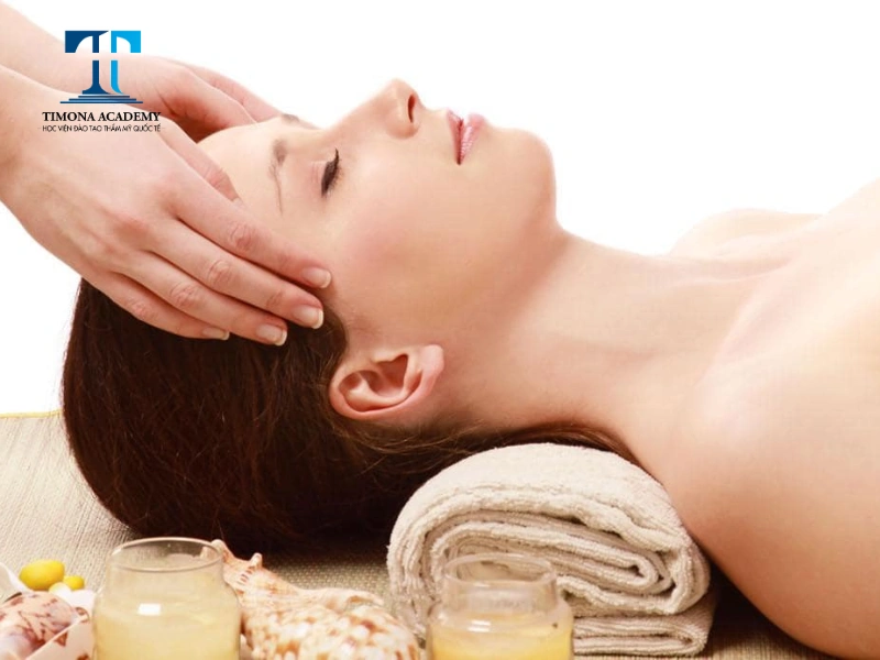 Học gội đầu miễn phí thường không có nhiều thời gian thực hành