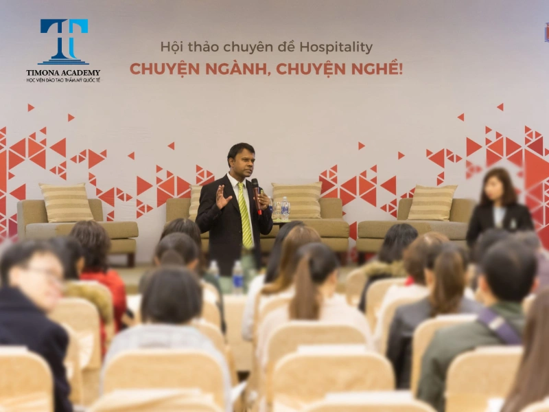 Tham gia hội thảo nghề nghiệp để tìm việc