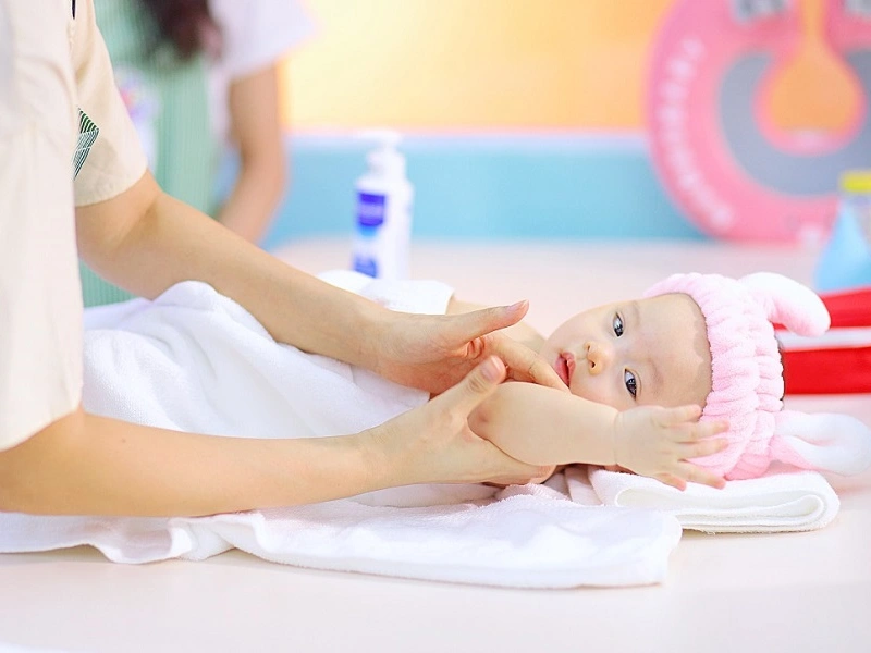 Mainbeauty là trung tâm có cung cấp khóa học massage cho trẻ