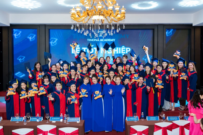 Timona Academy chúc mừng 1.000 tân khoa mùa tốt nghiệp 2024