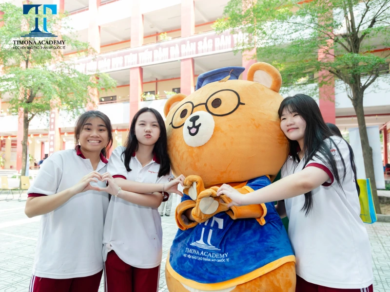 Những nụ cười giòn tan, ánh mắt lấp lánh hiện rõ trong từng khung hình selfie cùng “idol quốc dân”
