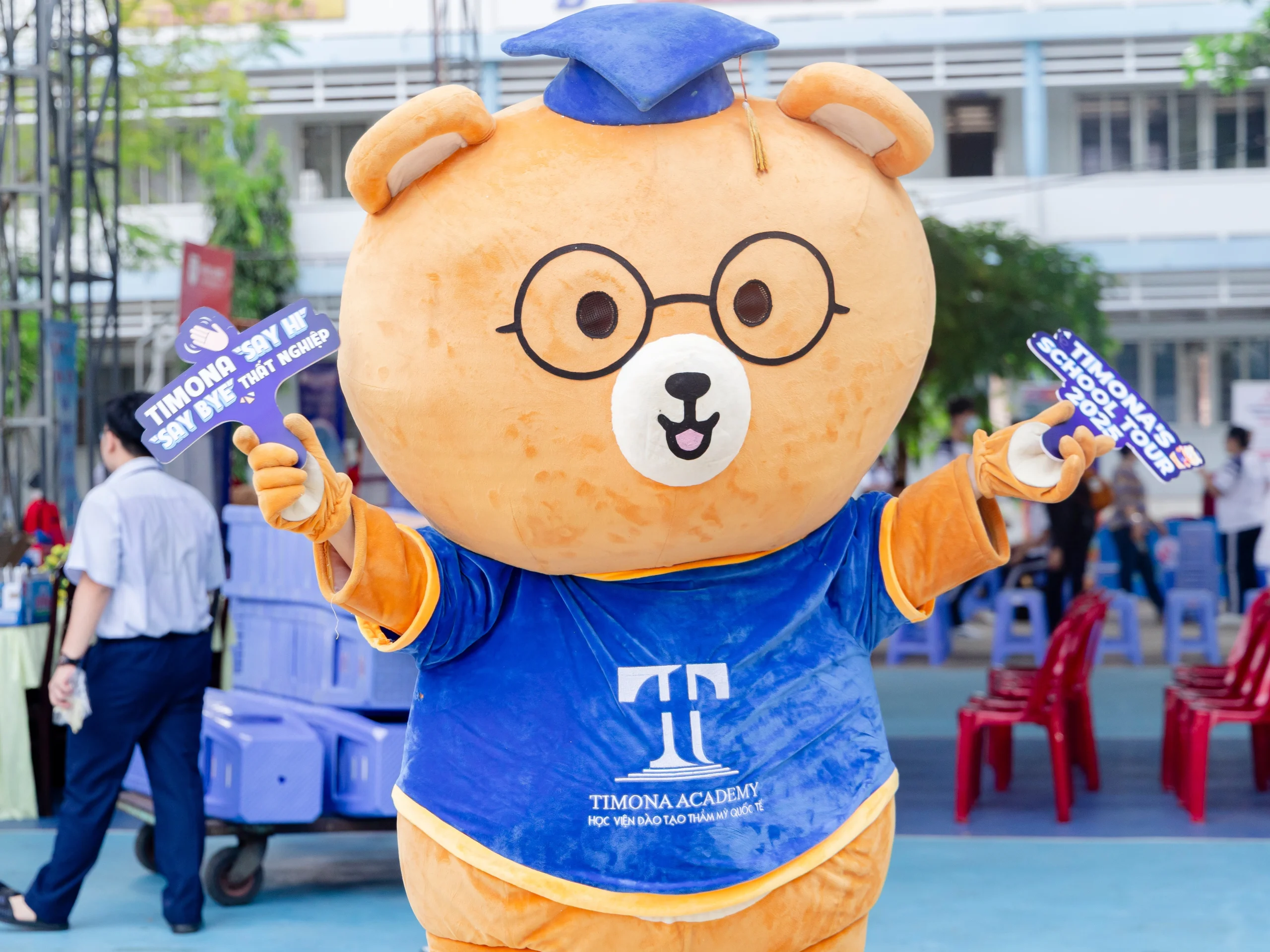 Linh vật Timona Shool tour 2025