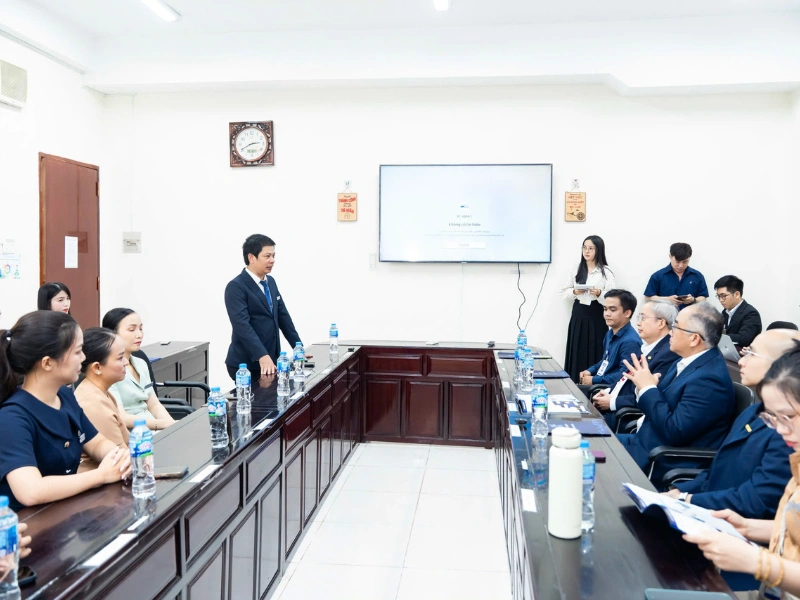 Ông Nguyễn Nguyễn Trung Thành - Phó Tổng Giám đốc Timona Academy