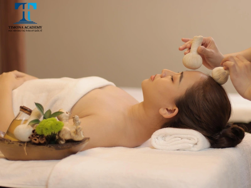 Cơ hội nghề nghiệp rộng mở với ngành Đông y dưỡng sinh