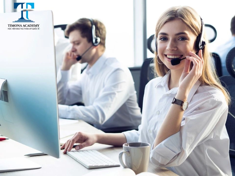 Nhân viên chăm sóc khách hàng thuộc top những công việc văn phòng không cần bằng cấp