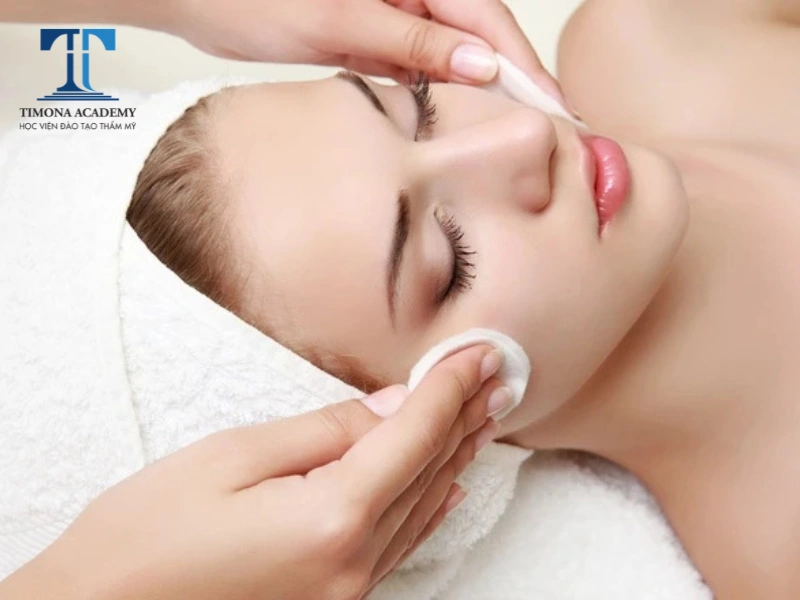 Ngành làm đẹp chăm sóc da rất khó bị Ai thay thế